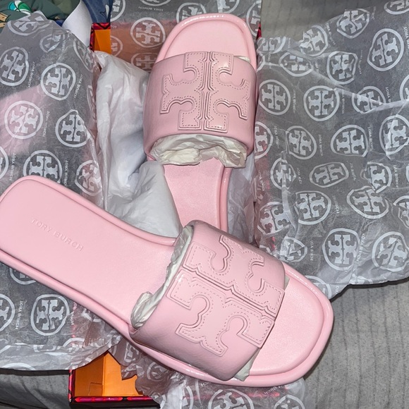 Tory Burch T sport Sandal in color Petunia size 6 - Picture 2 of 3